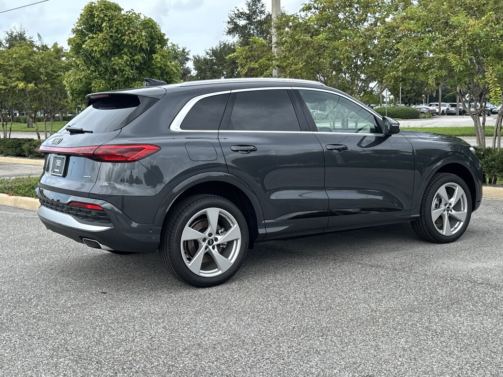 New 2026 Audi Q5 2.0T Premium Plus SUV