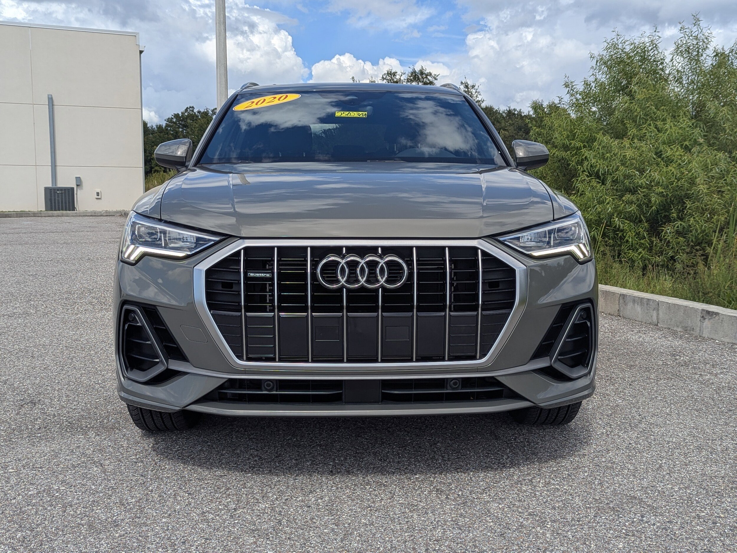 2020 Audi Q3 S line Premium Plus photo 2