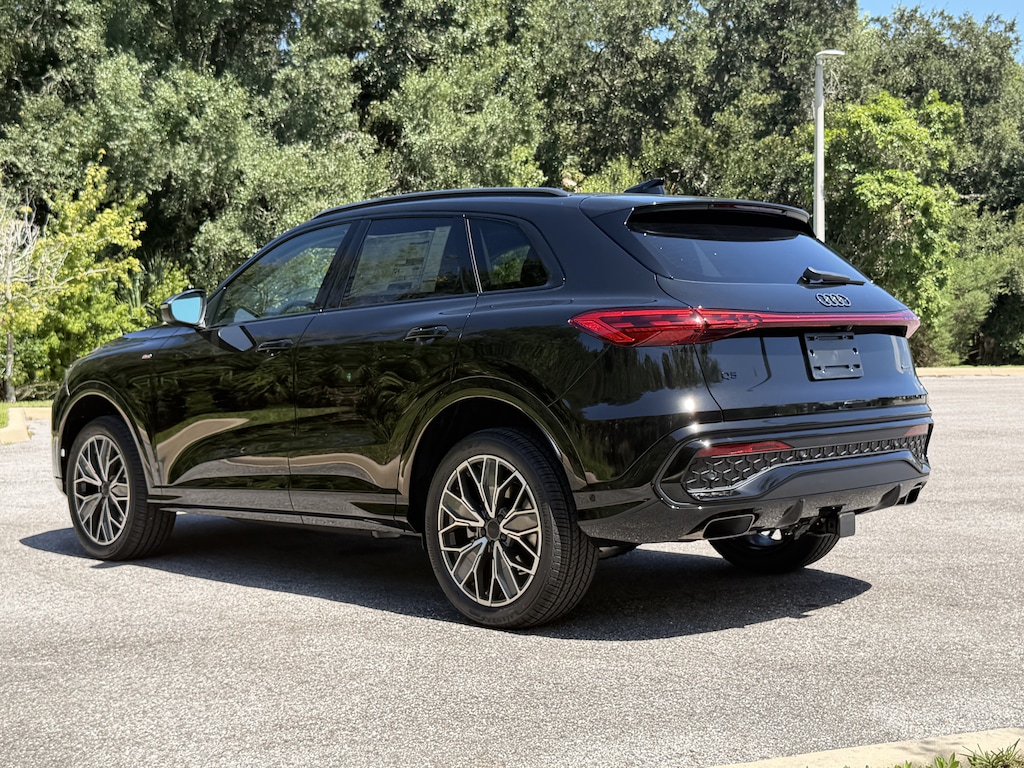 New 2026 Audi Q5 2.0T Premium Plus SUV
