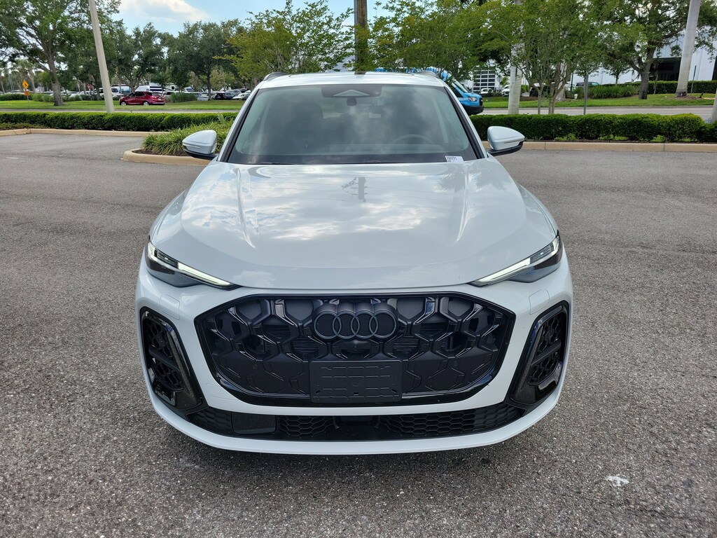 New 2026 Audi Q5 2.0T Premium Plus SUV