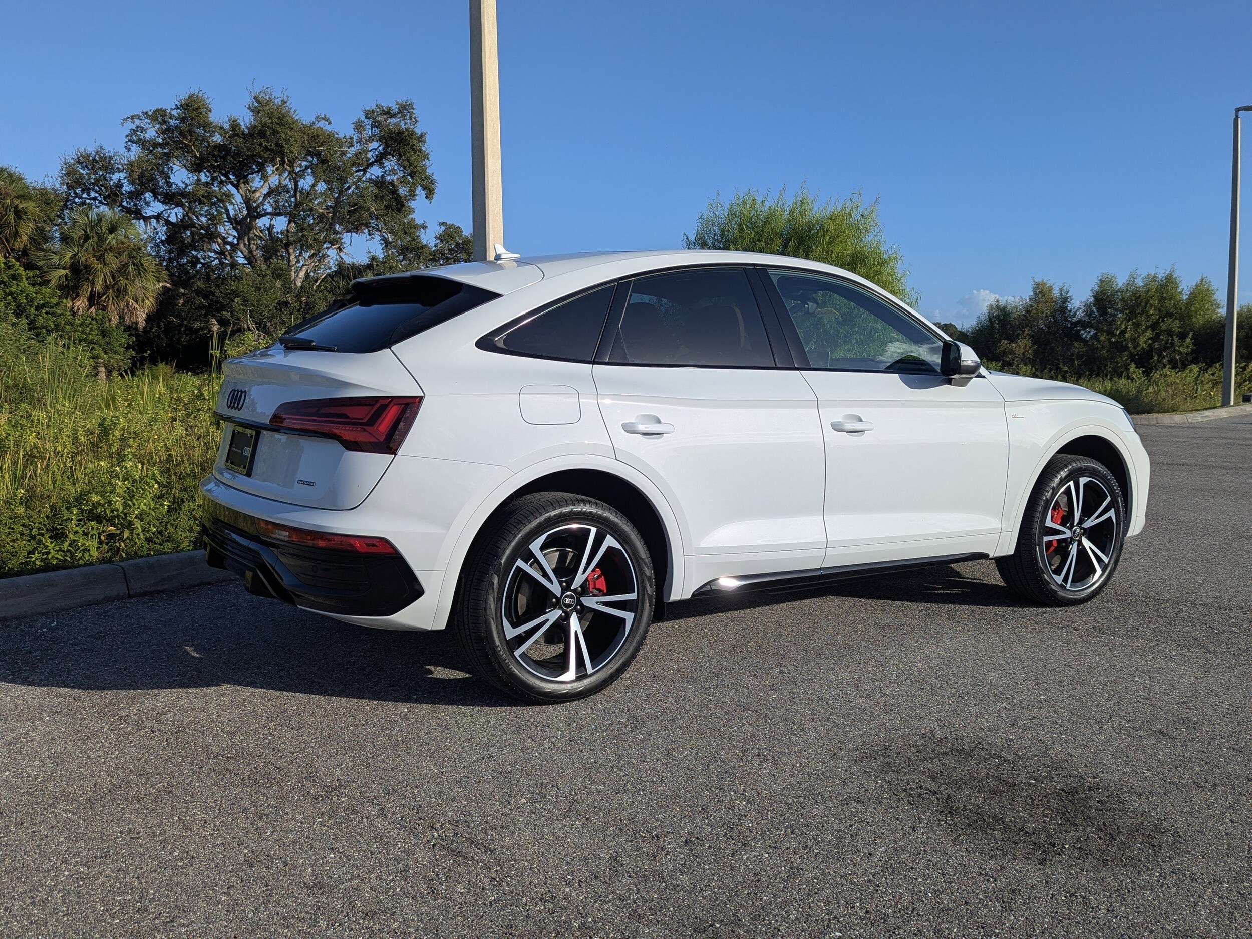 2025 Audi Q5 Sportback S line Premium Plus photo 2