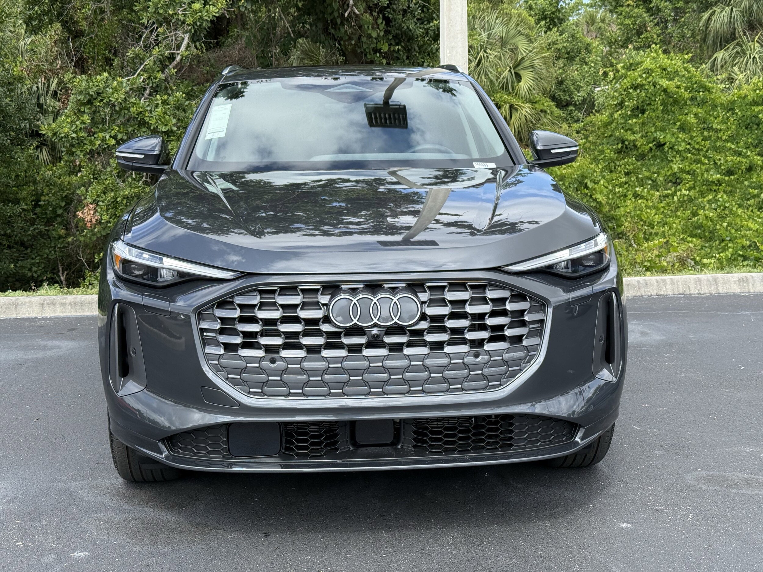 2025 Audi Q5 2.0T Premium Plus photo 3