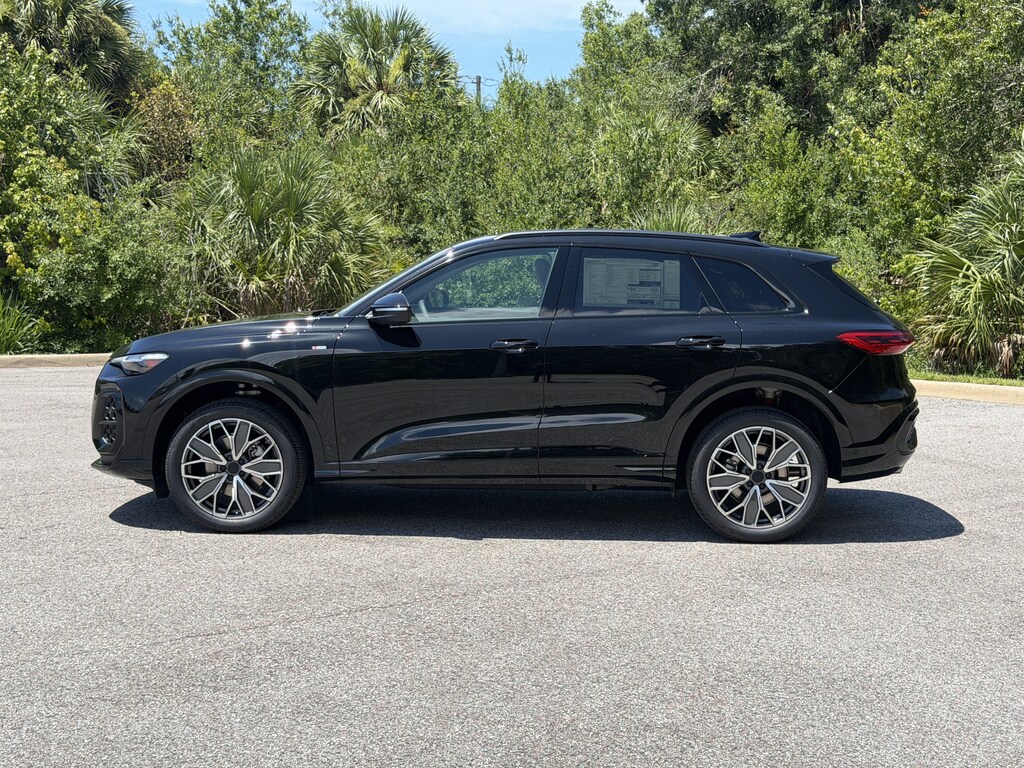 New 2026 Audi Q5 2.0T Premium Plus SUV