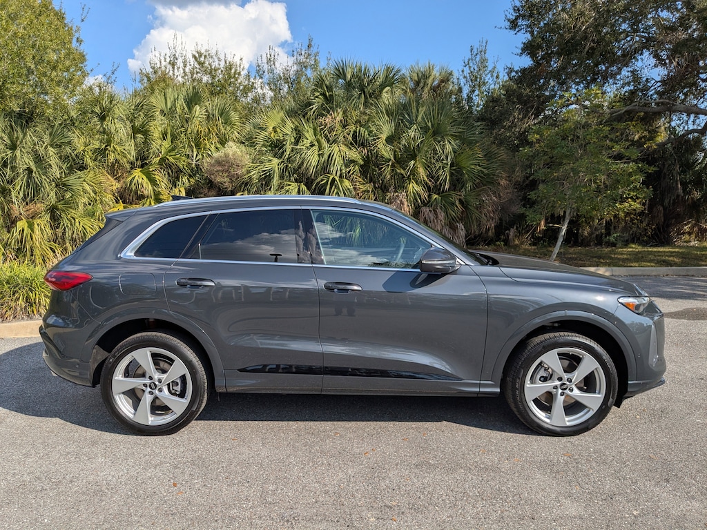 New 2025 Audi Q5 2.0T Premium Plus SUV