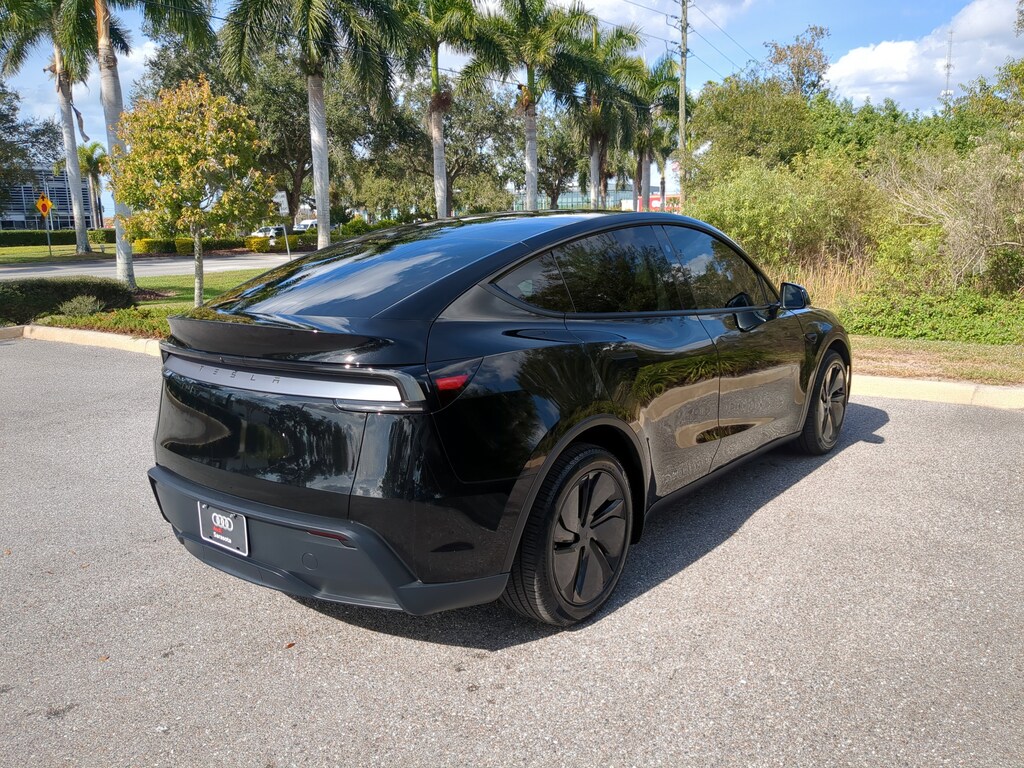 Used 2026 Tesla Model Y Long Range SUV