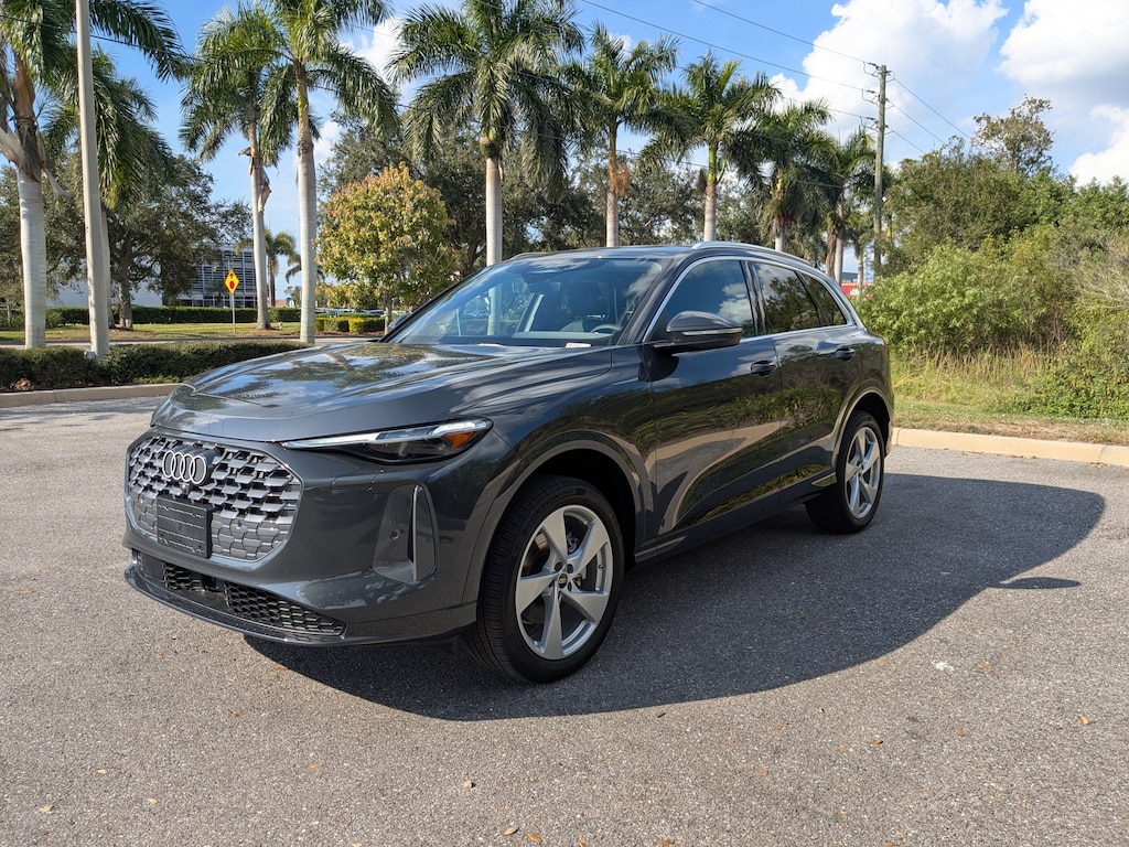 New 2025 Audi Q5 2.0T Premium Plus SUV