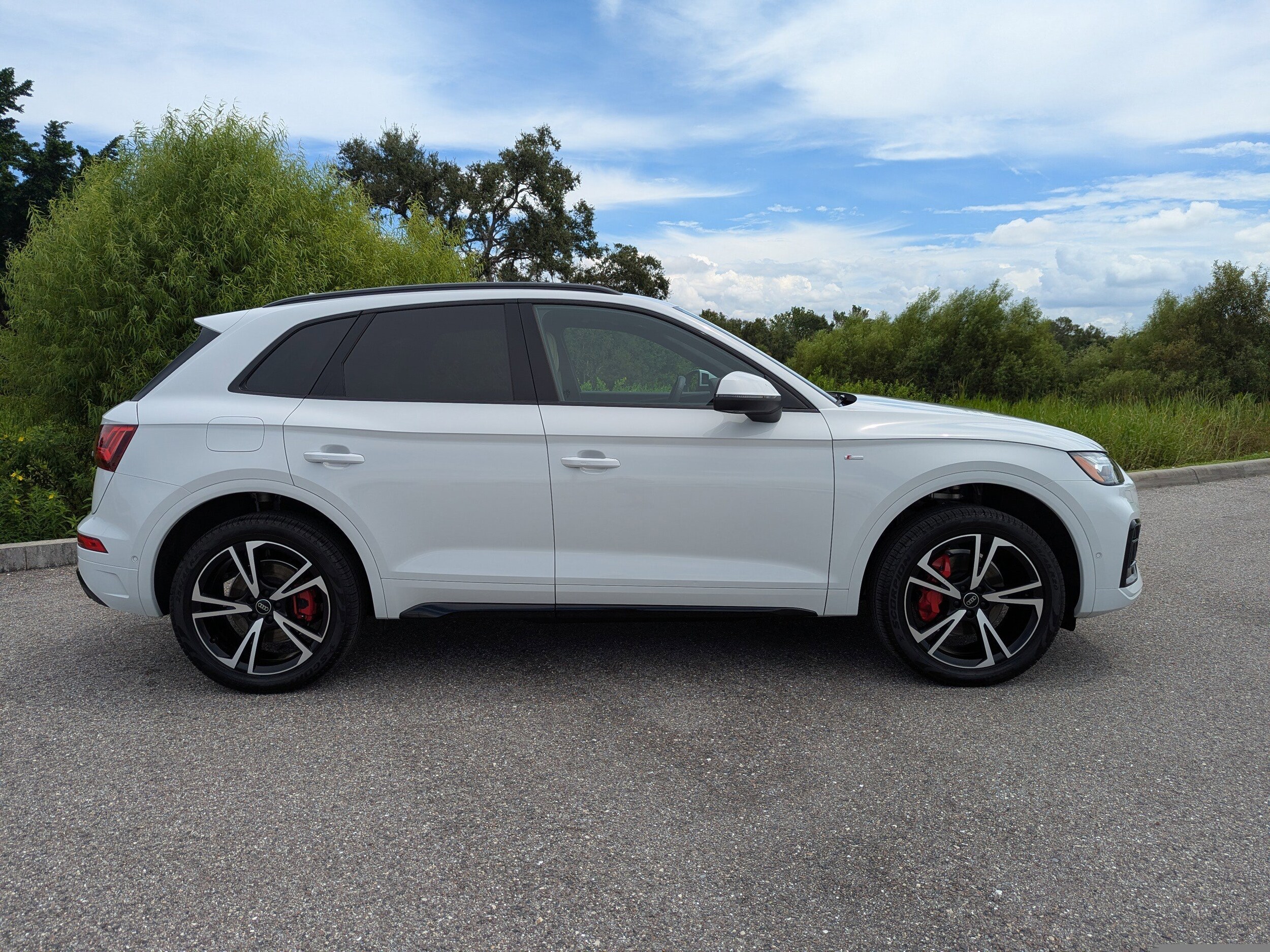 2025 Audi Q5 S line Premium Prestige photo 2