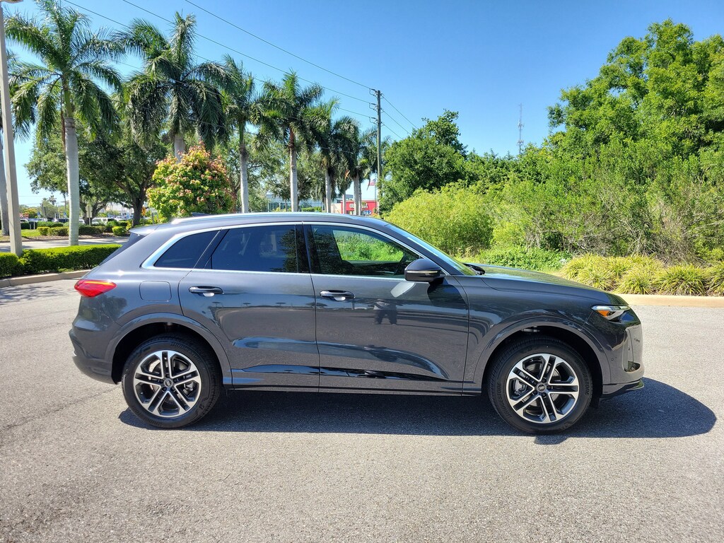 New 2026 Audi Q5 2.0T Premium Plus SUV