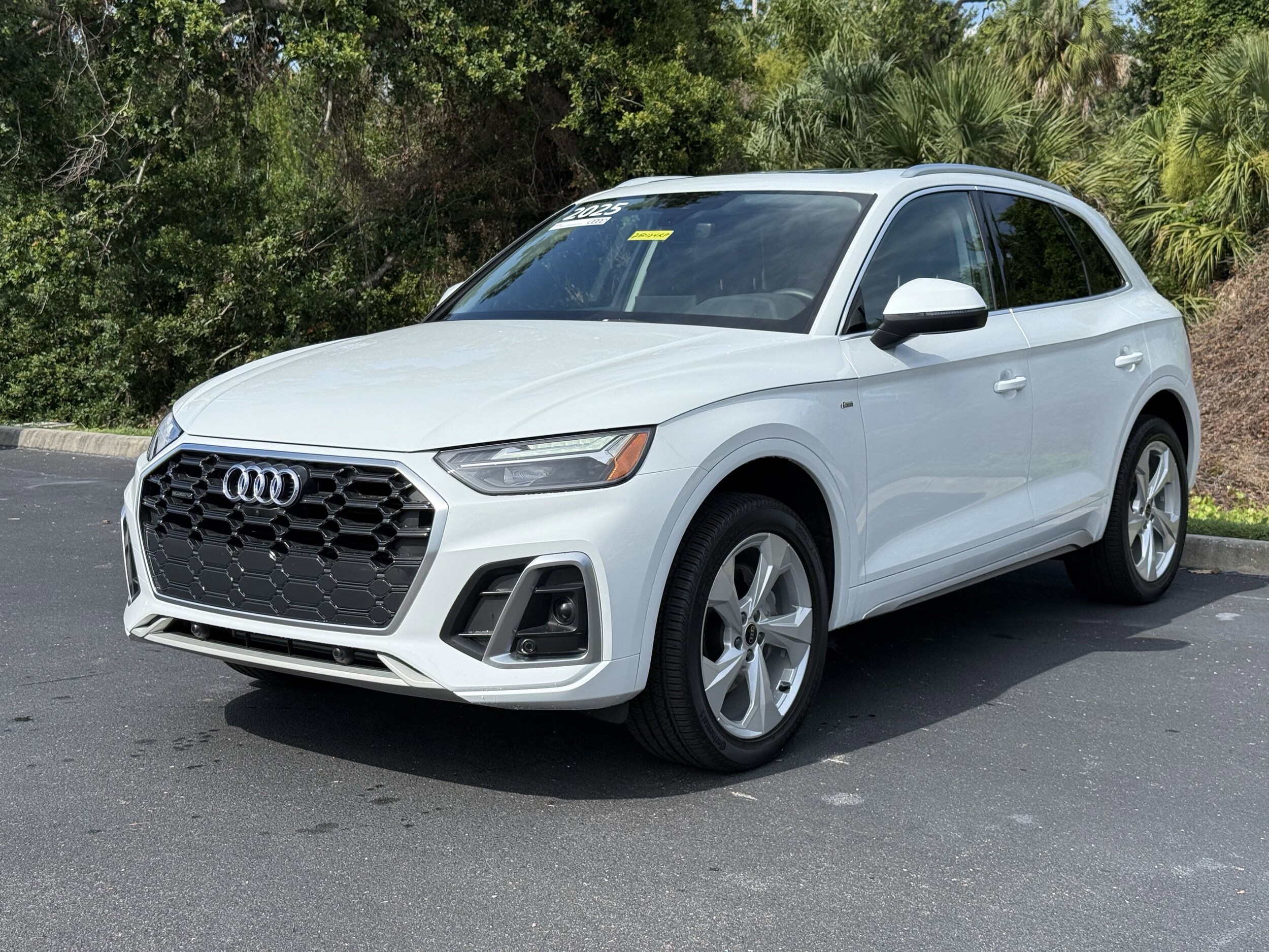 2025 Audi Q5 S line Premium Plus photo 3