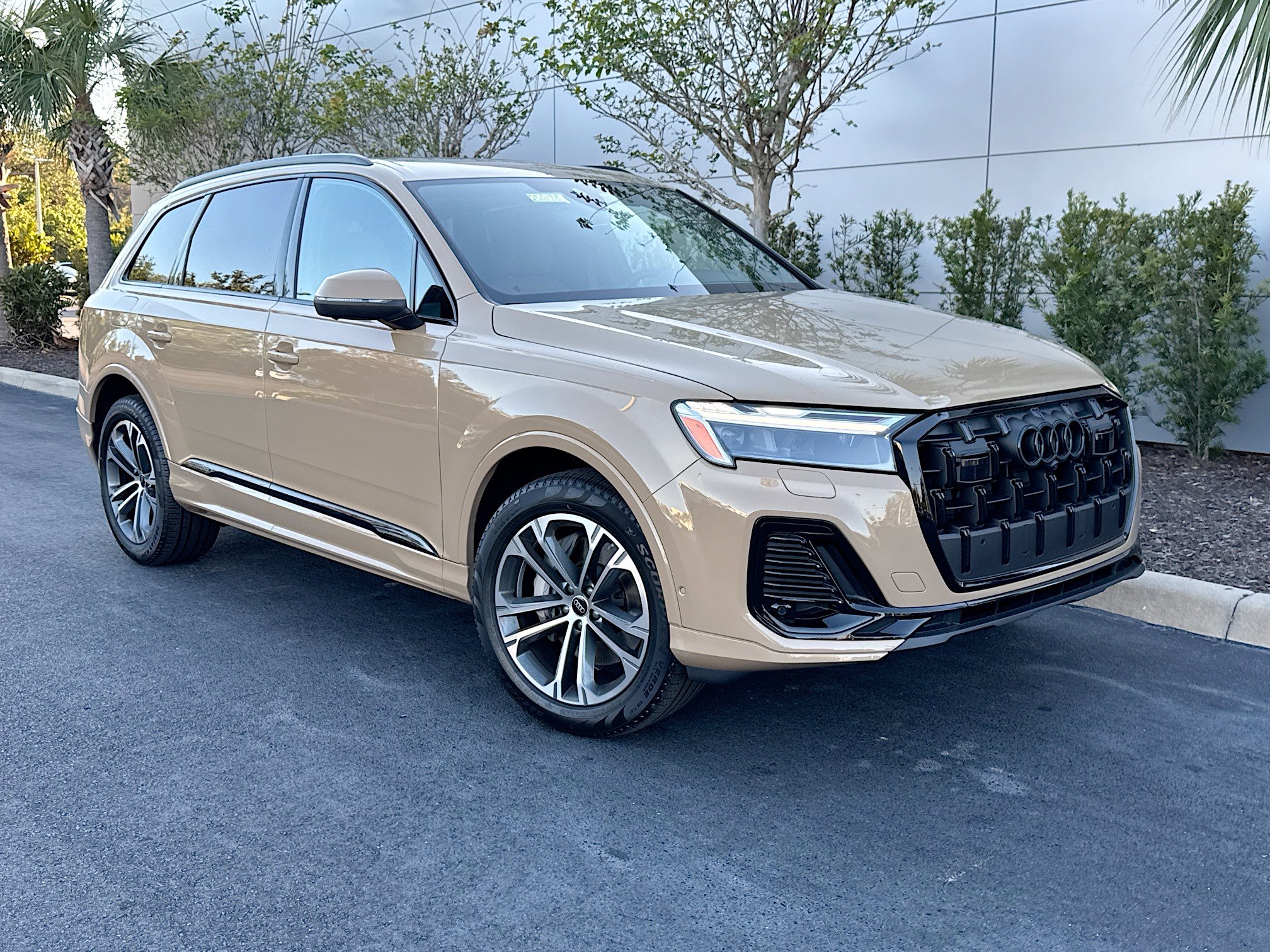 2025 Audi Q7 45 Premium Plus SUV