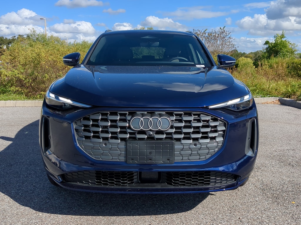 New 2025 Audi Q5 2.0T Premium SUV