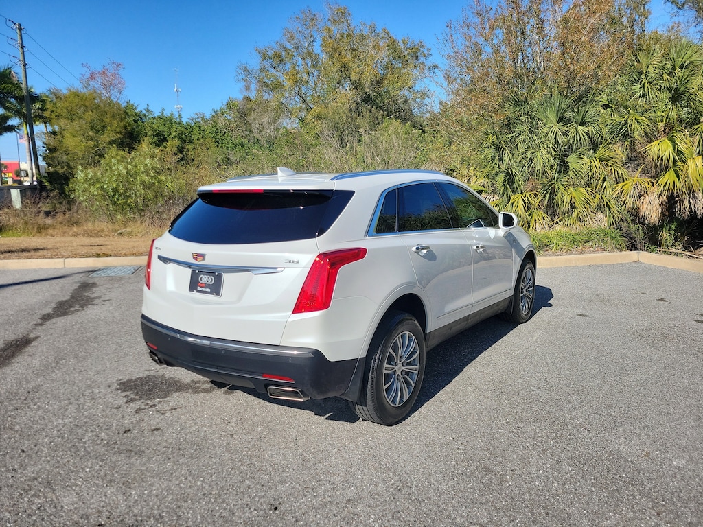 Used 2017 Cadillac XT5 Luxury FWD SUV