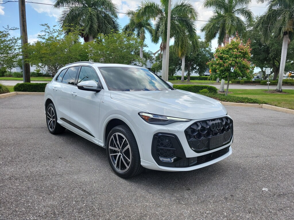 New 2026 Audi Q5 2.0T Premium Plus SUV