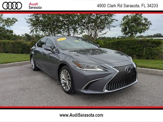2019 LEXUS ES 300h Ultra Luxury Sedan