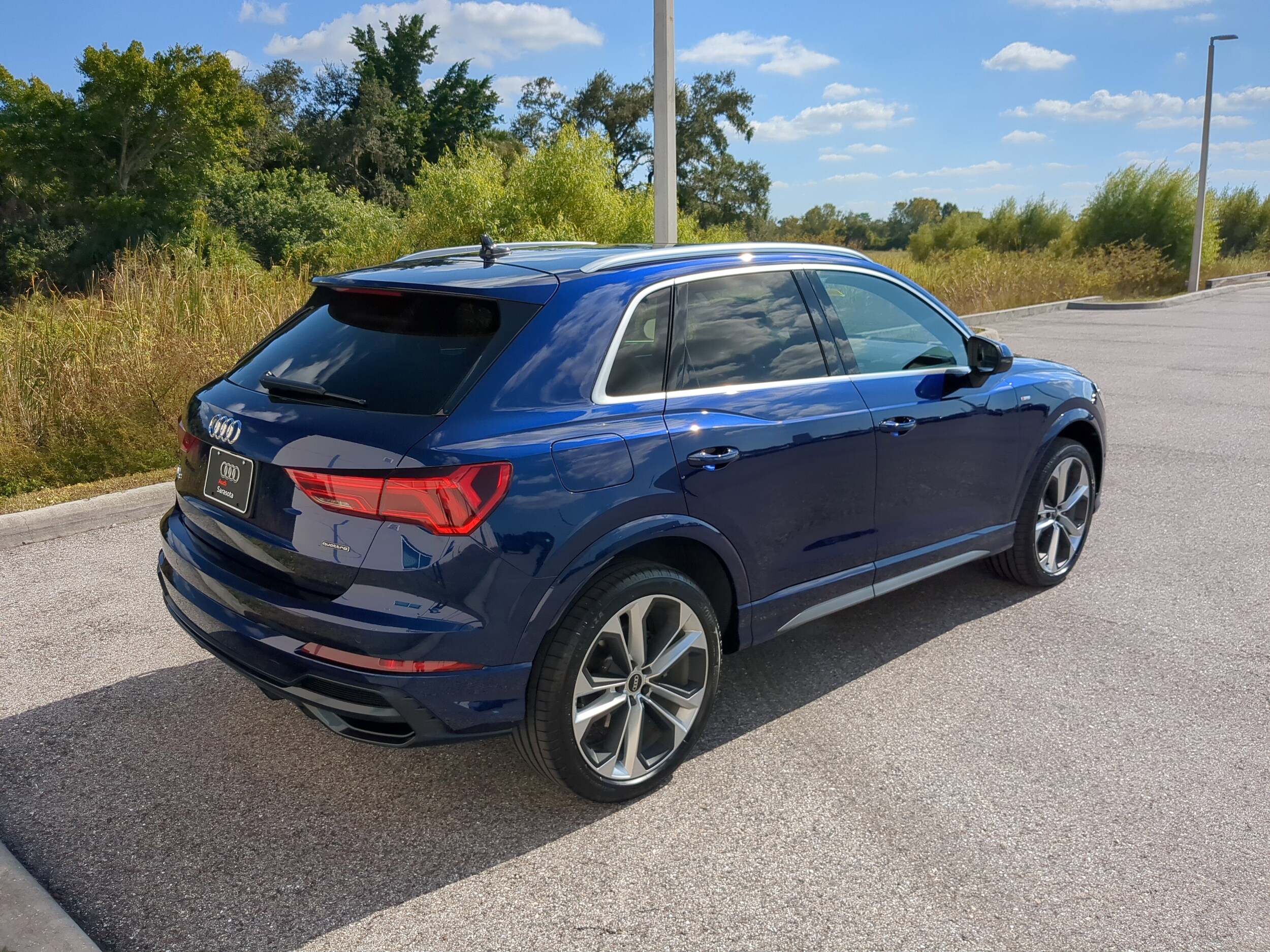 2021 Audi Q3 S line Premium Plus photo 4