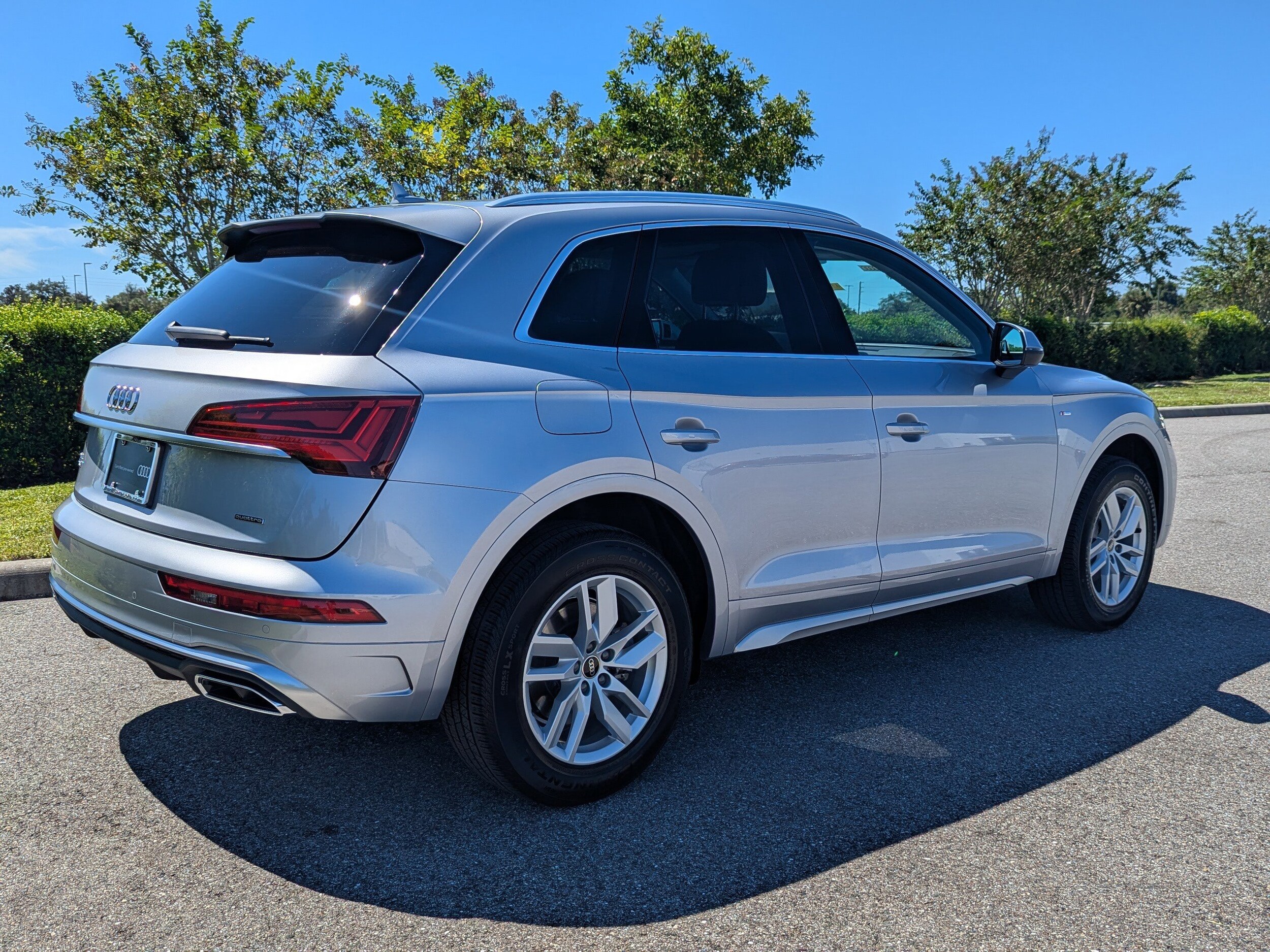 2023 Audi Q5 S line Premium photo 3