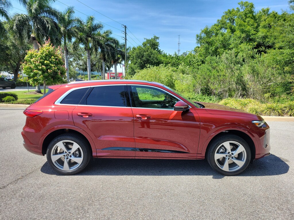 New 2026 Audi Q5 2.0T Premium Plus SUV