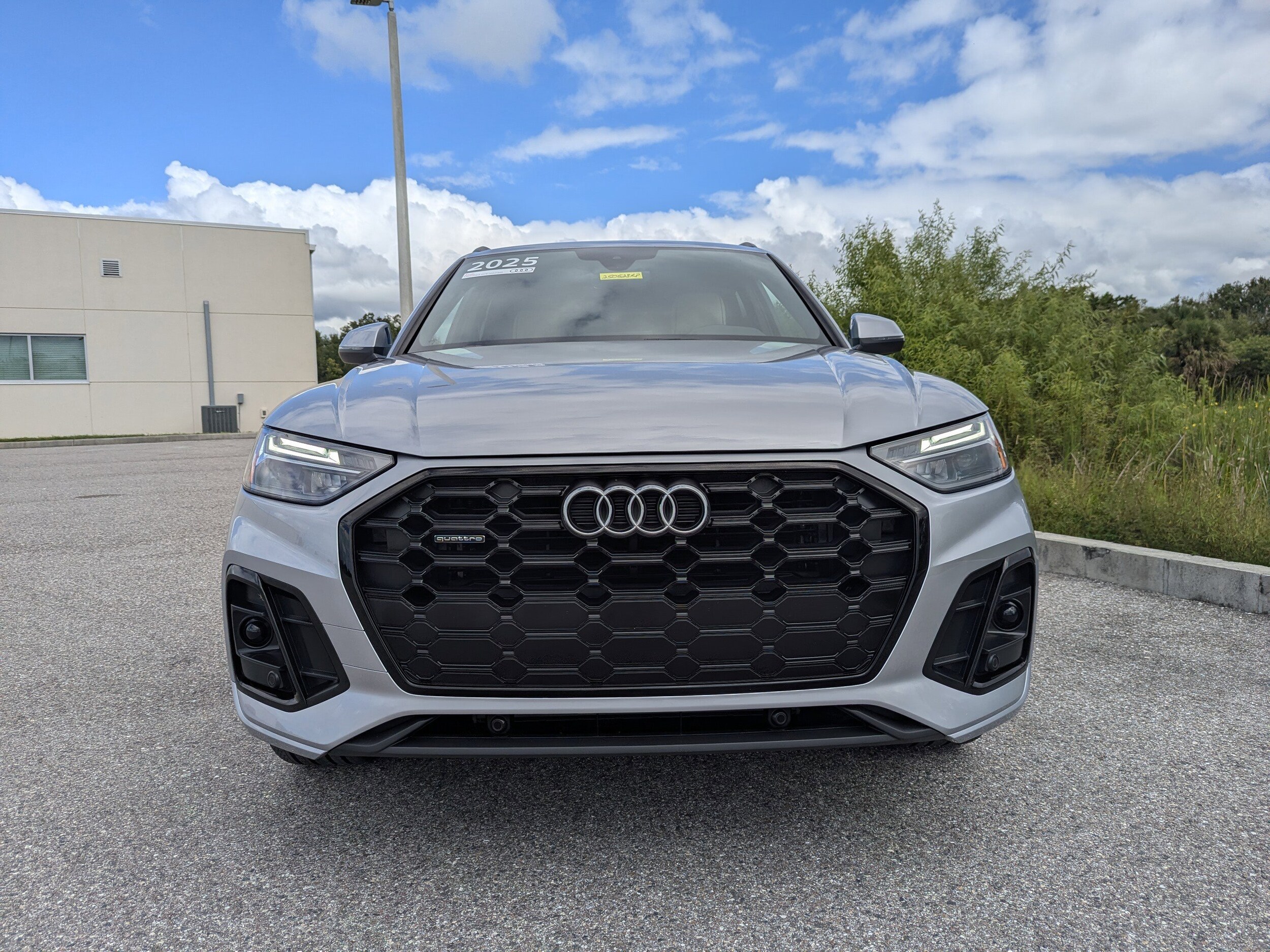 2025 Audi Q5 S line Premium photo 2
