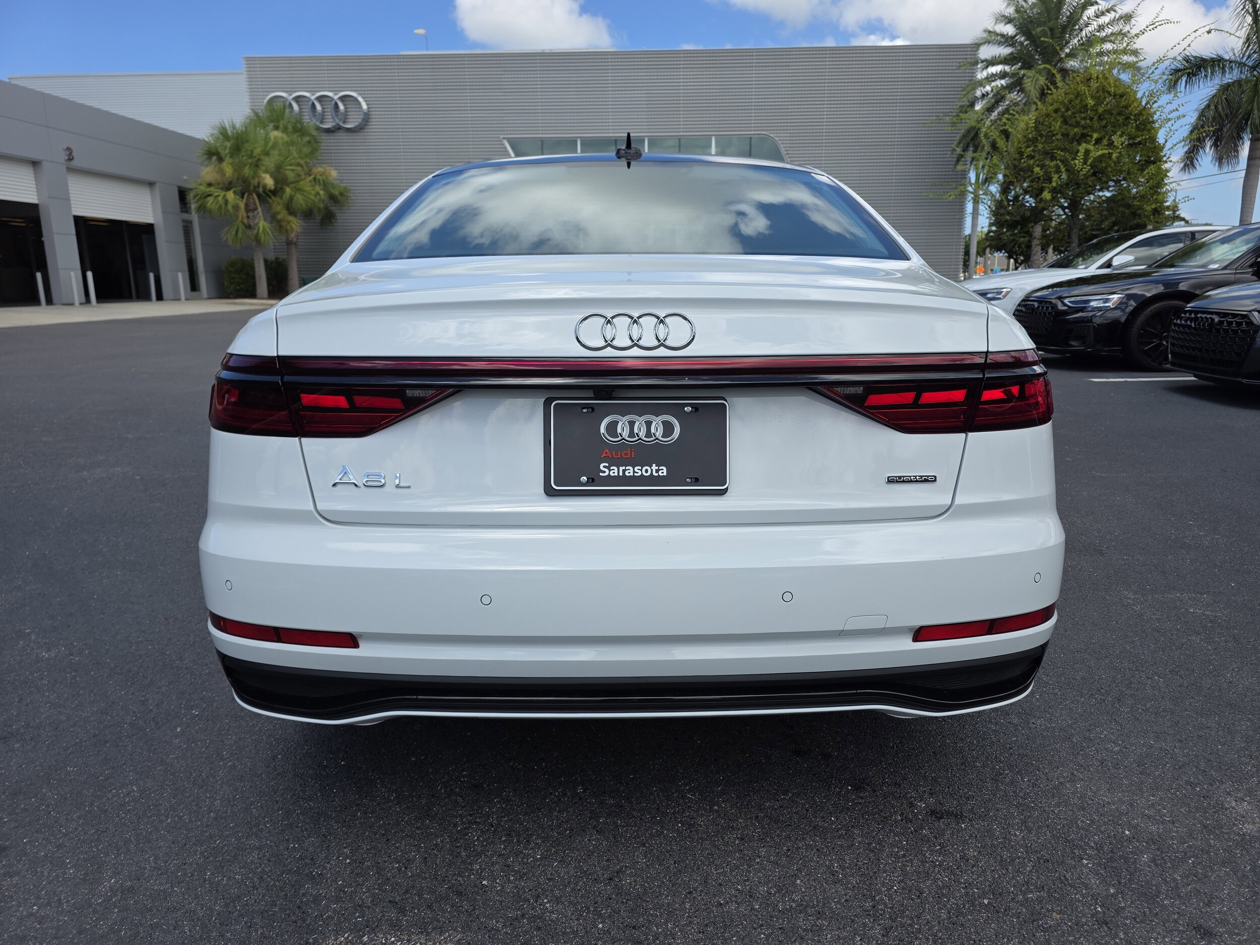2025 Audi A8 L 55 photo 4