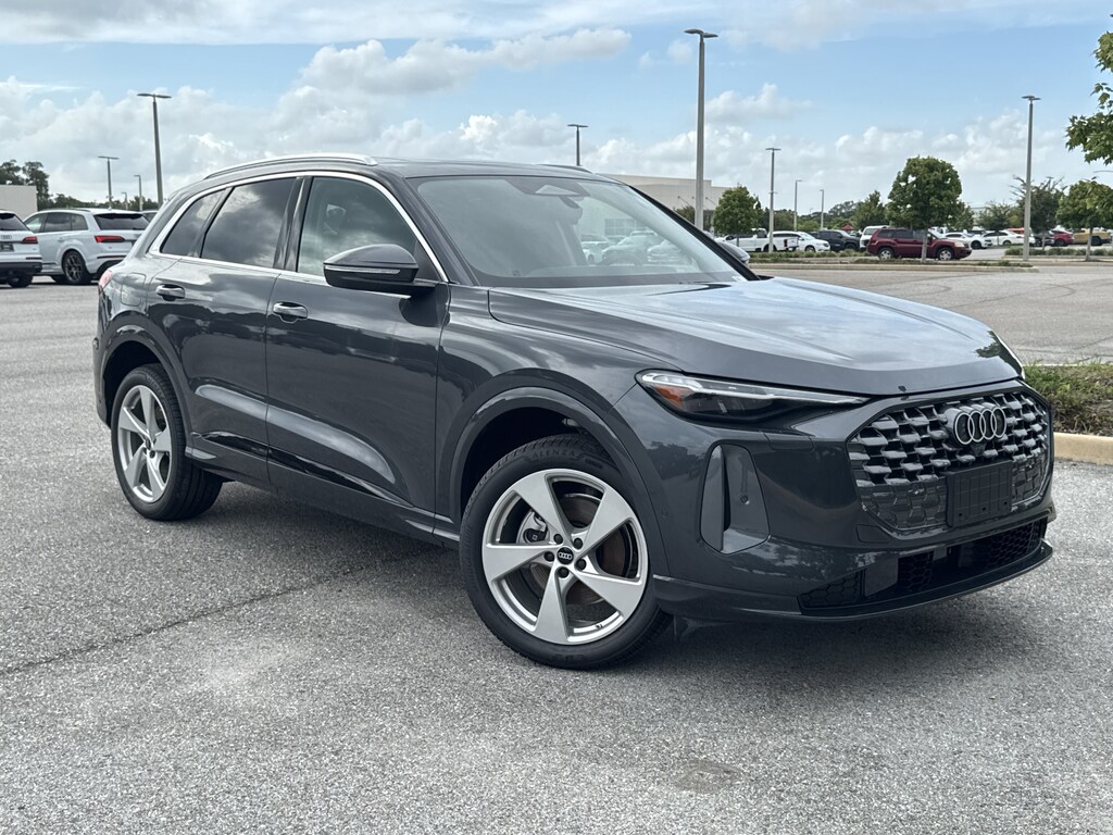New 2026 Audi Q5 2.0T Premium Plus SUV