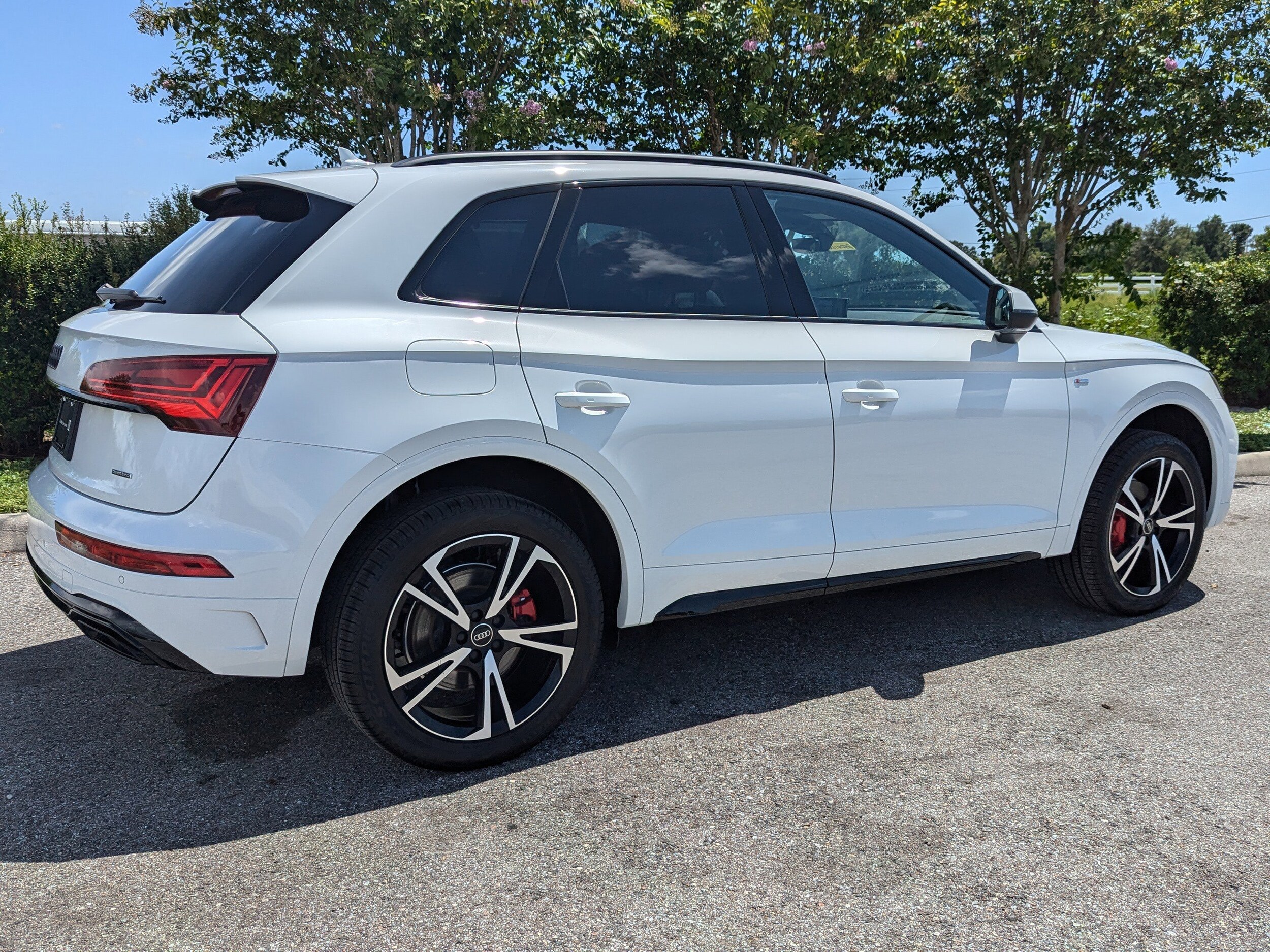 2025 Audi Q5 S line Premium Plus photo 3