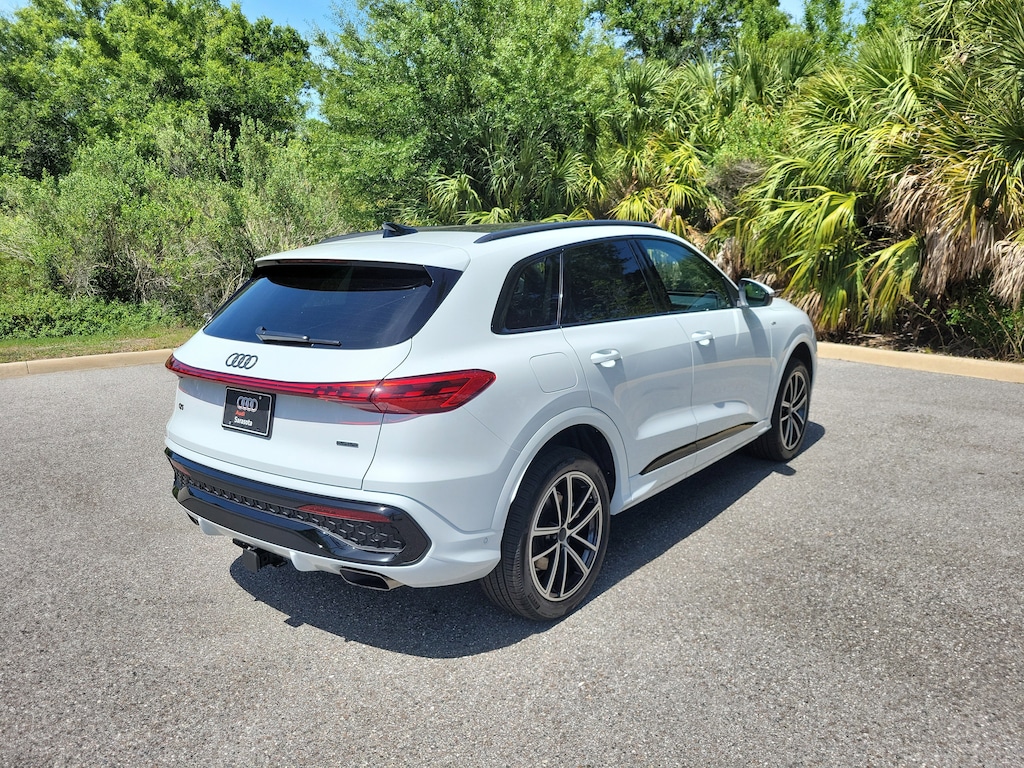 New 2026 Audi Q5 2.0T Premium Plus SUV
