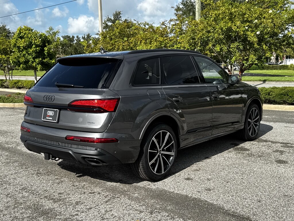 New 2026 Audi Q7 45 Premium Plus SUV