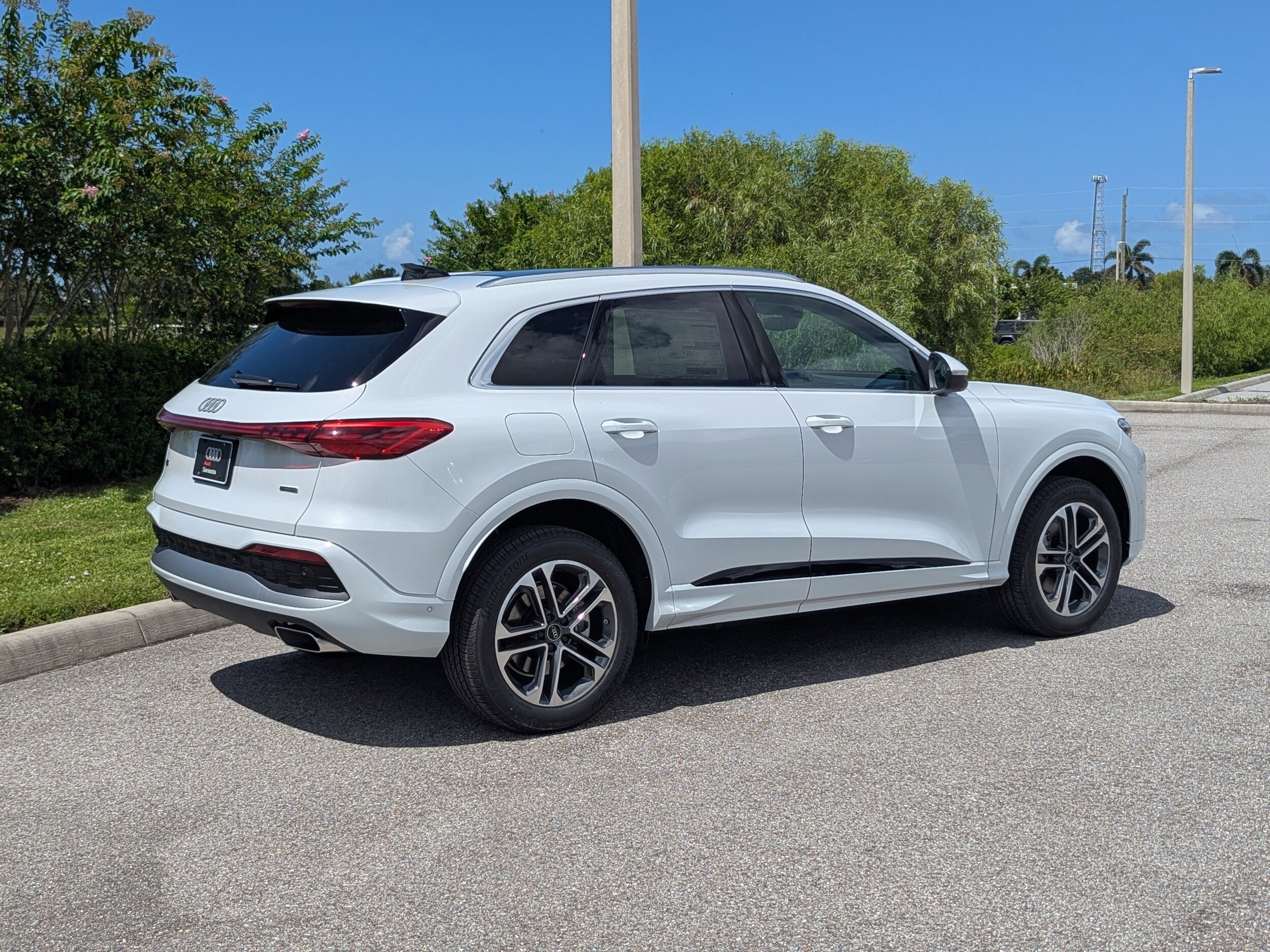 2025 Audi Q5 2.0T Premium photo 2