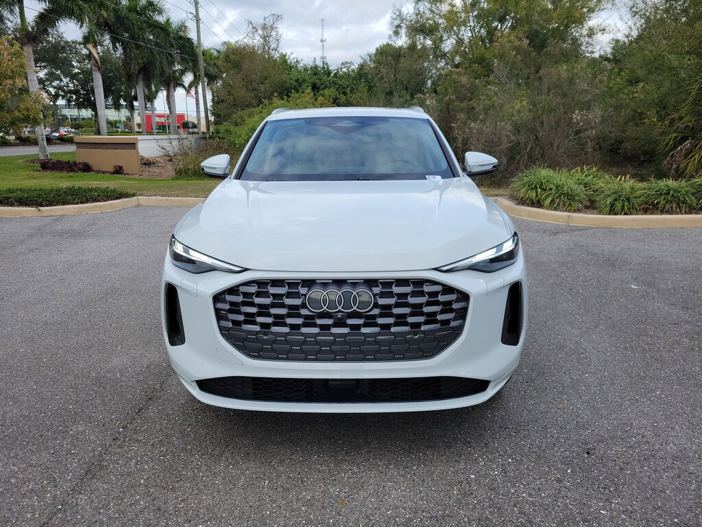 New 2025 Audi Q5 2.0T Premium SUV