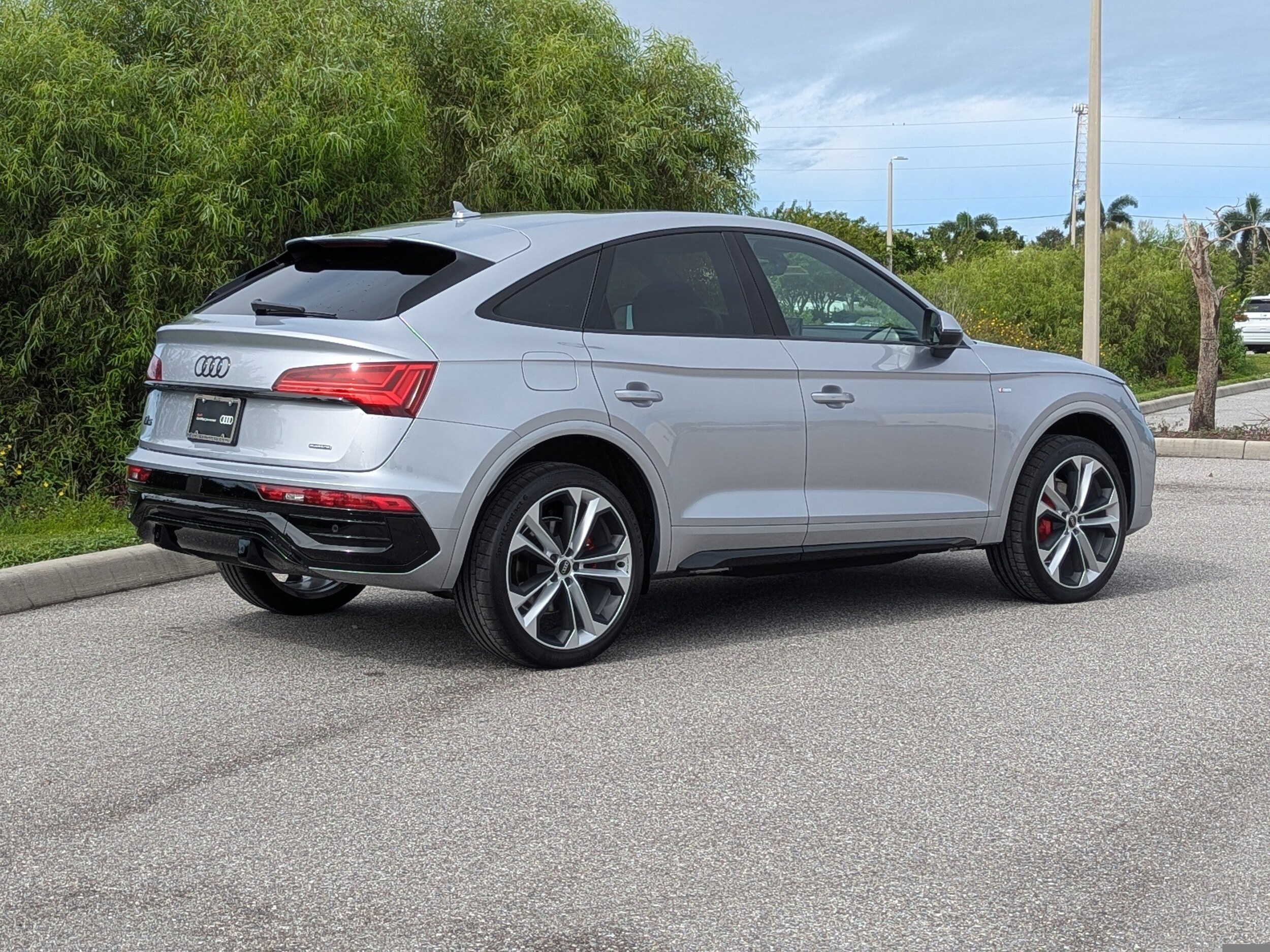 2025 Audi Q5 Sportback S line Premium Plus photo 3