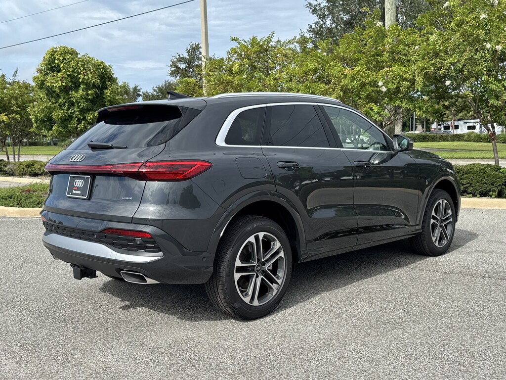 New 2026 Audi Q5 2.0T Premium Plus SUV