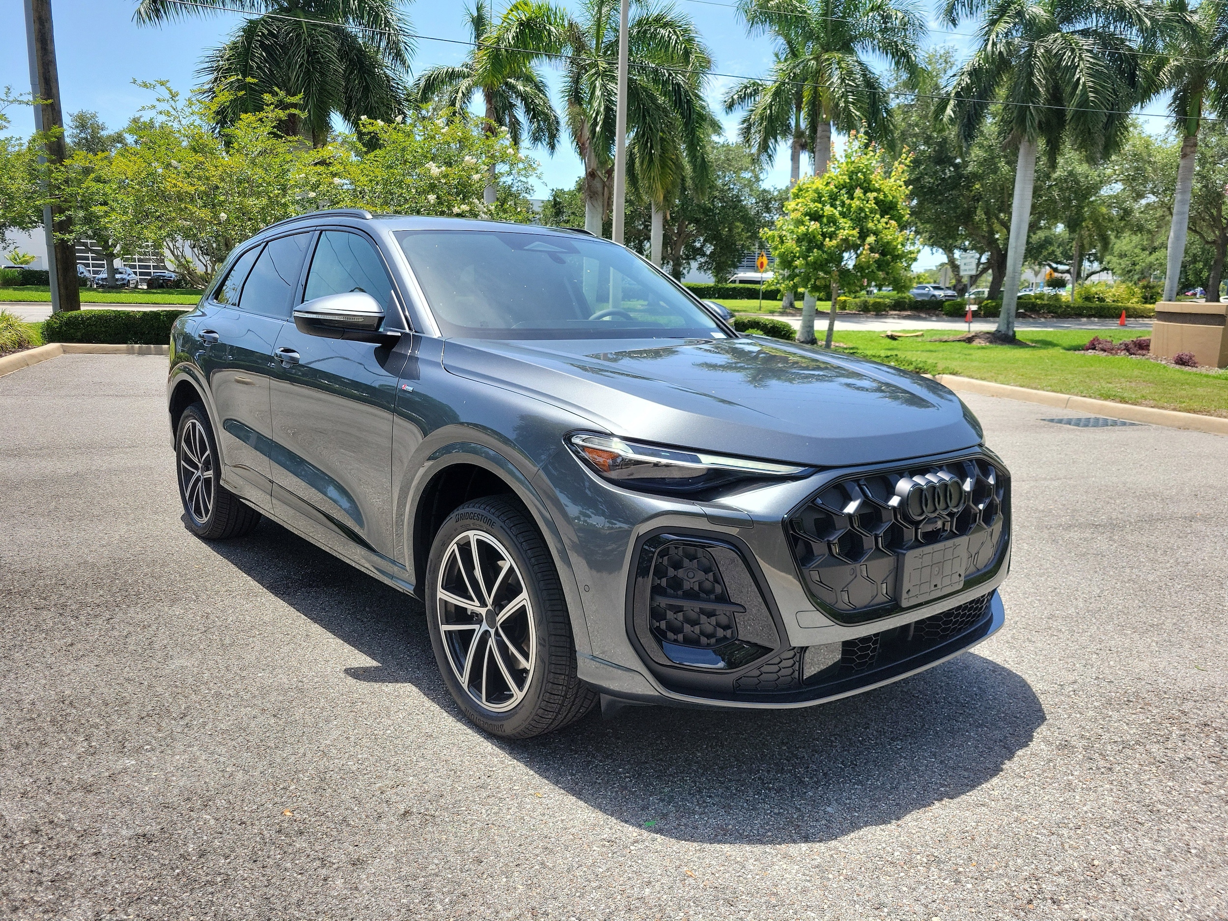2026 Audi Q5 Premium Plus quattro's photo