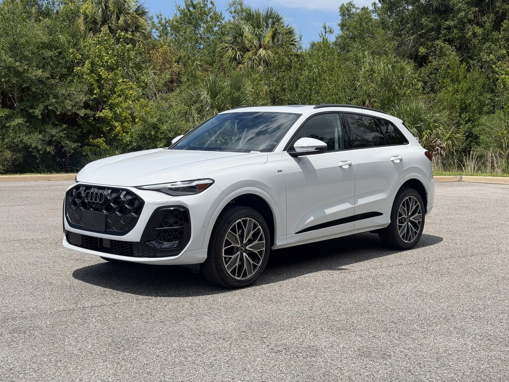 New 2026 Audi Q5 2.0T Premium Plus SUV