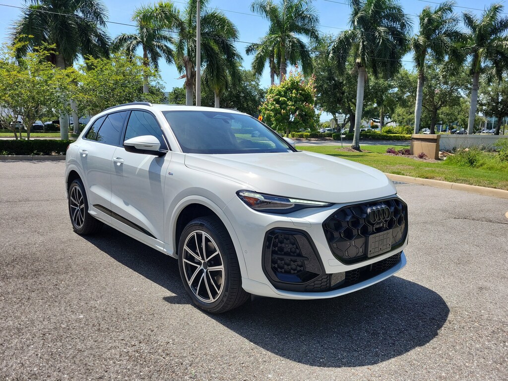 New 2026 Audi Q5 2.0T Premium Plus SUV