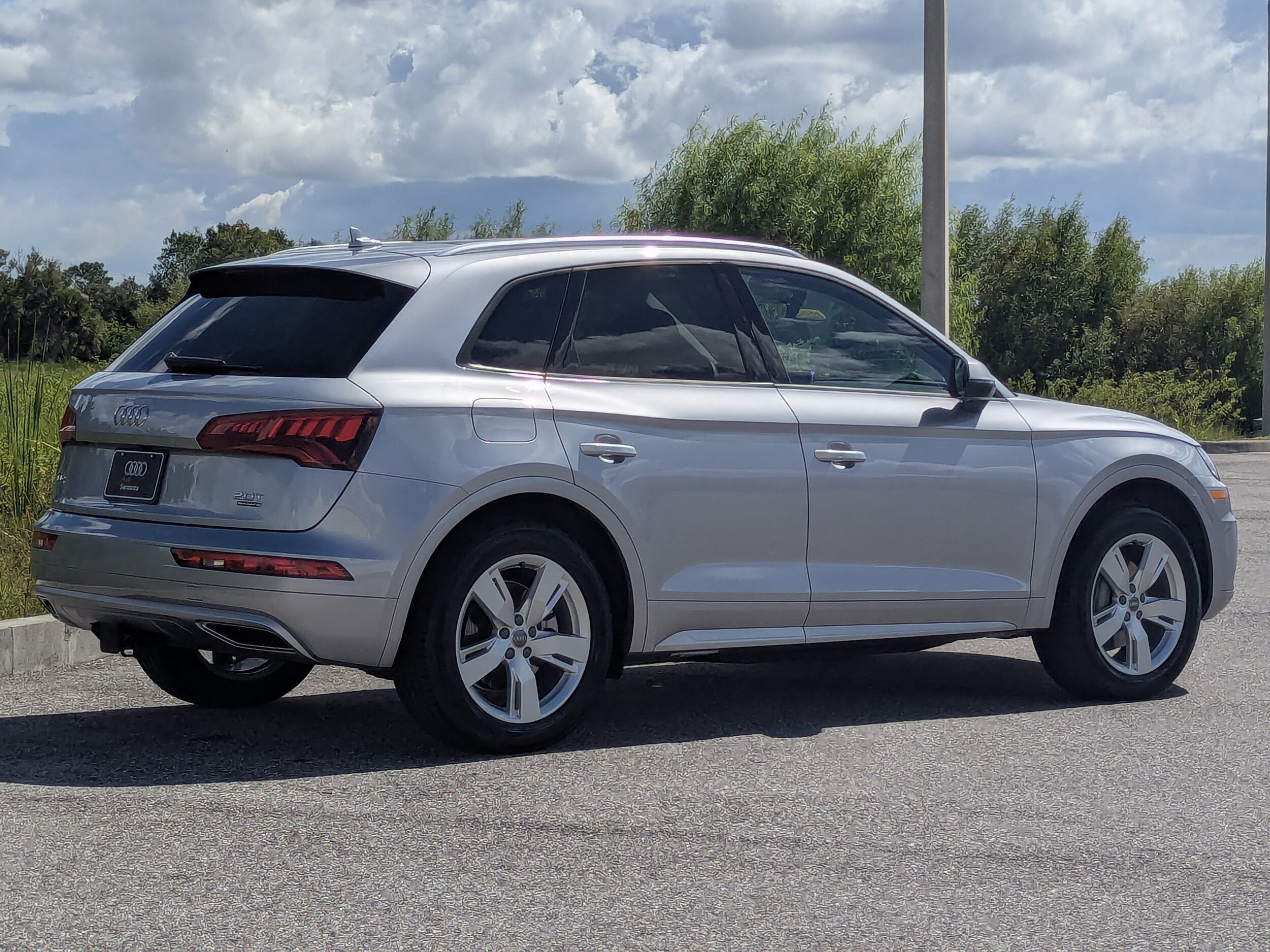 2018 Audi Q5 Premium photo 2