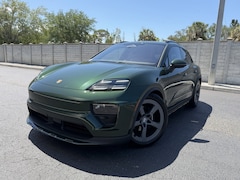 2026 Porsche Macan Electric 4 SUV