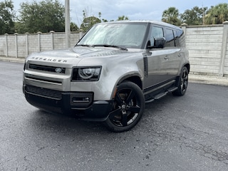 2025 Land Rover Defender 110 X-Dynamic SE SUV