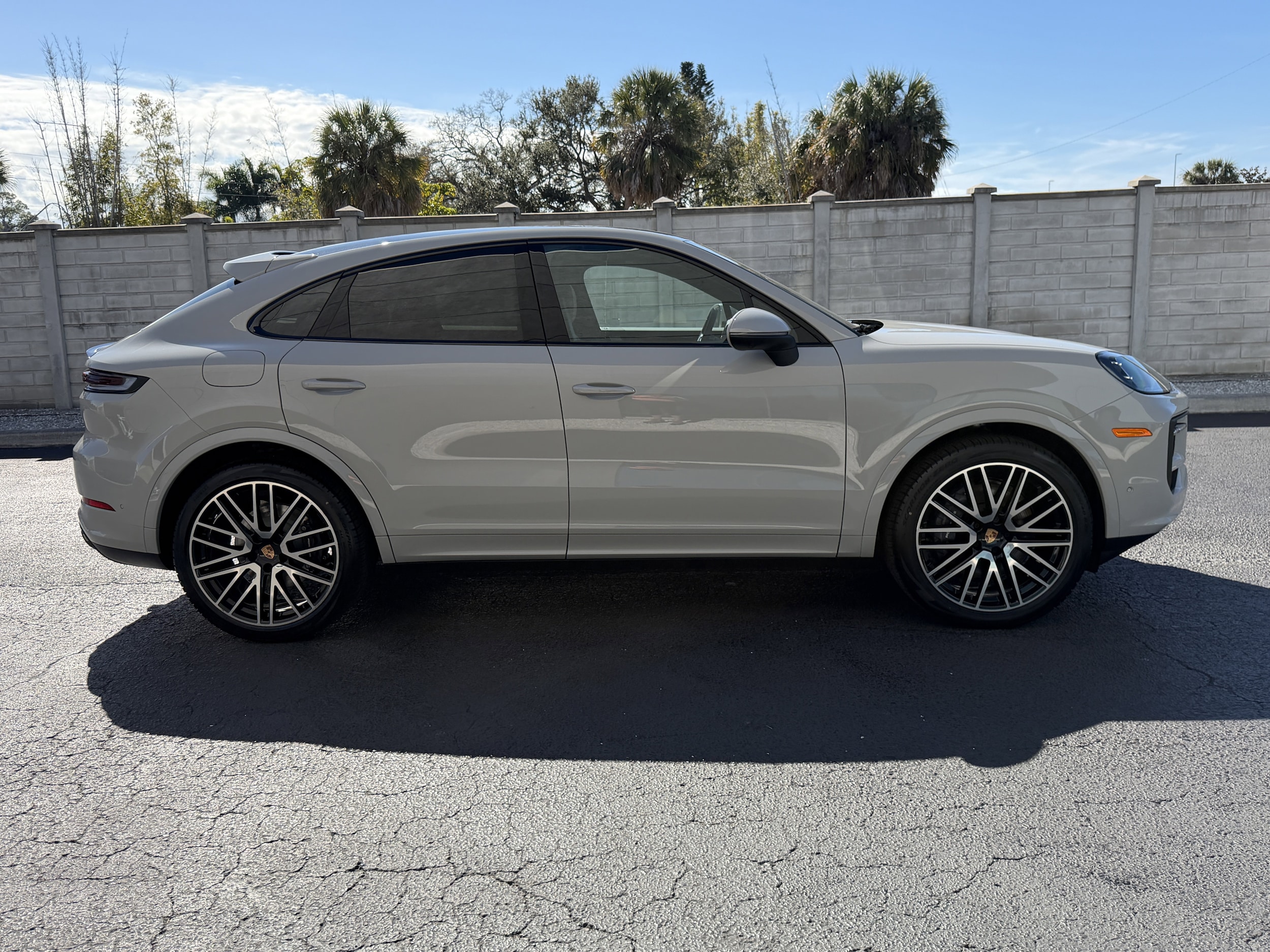 2026 Porsche Cayenne Coup Base - Photo 7