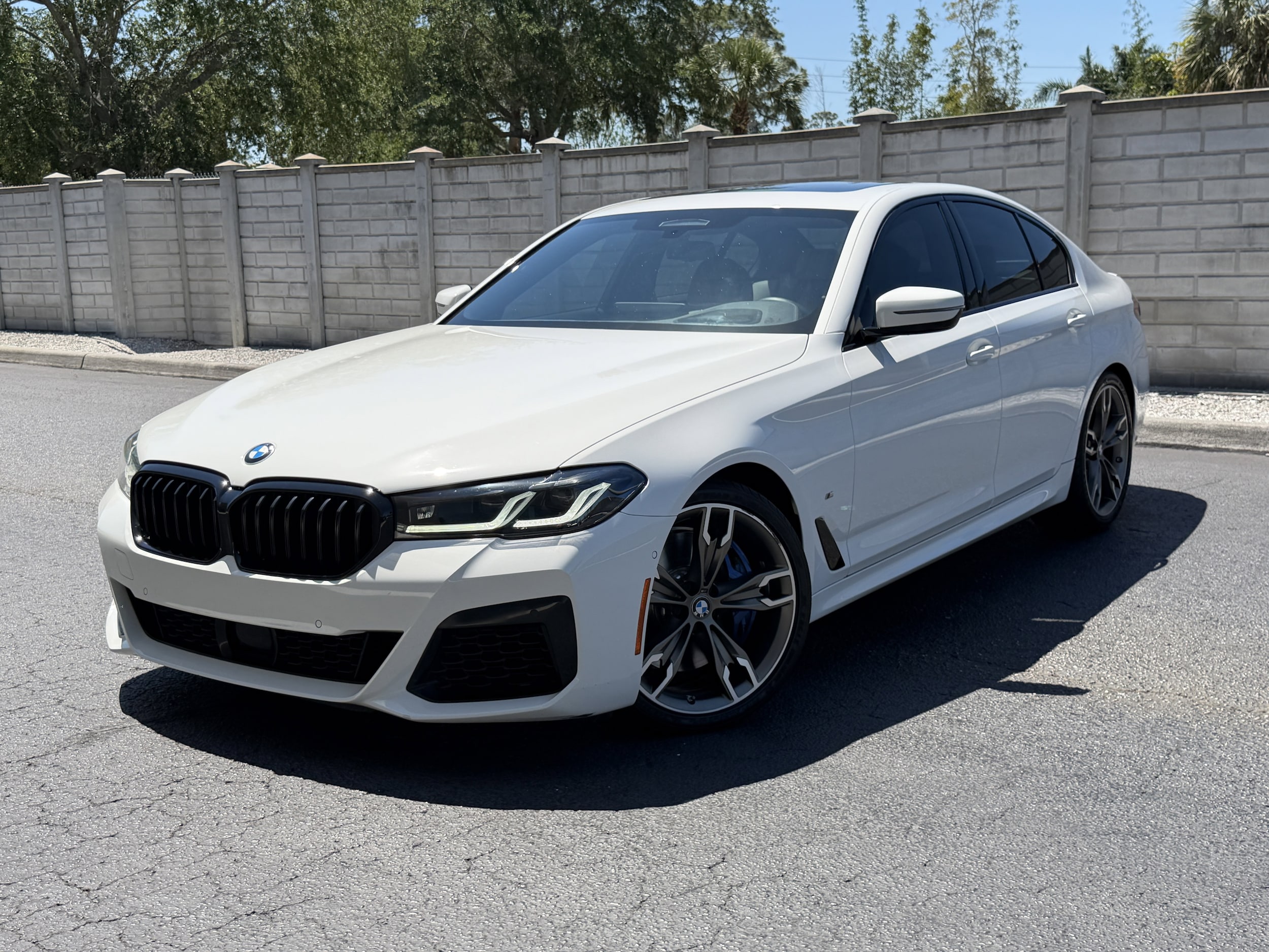2022 BMW 5 Series M550i xDrive Sedan's photo