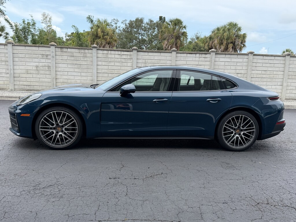 New 2026 Porsche Panamera 4 Hatchback