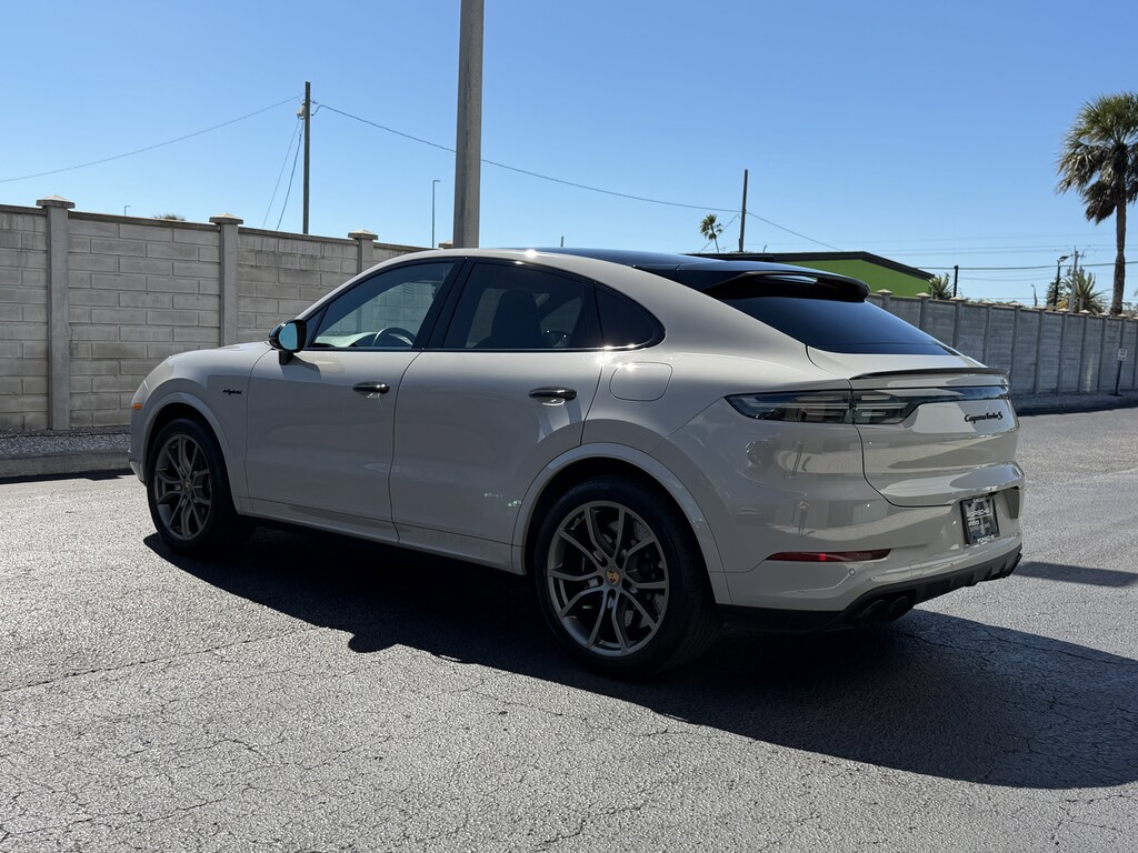 Certified 2022 Porsche Cayenne E-Hybrid Coupe Turbo S SUV