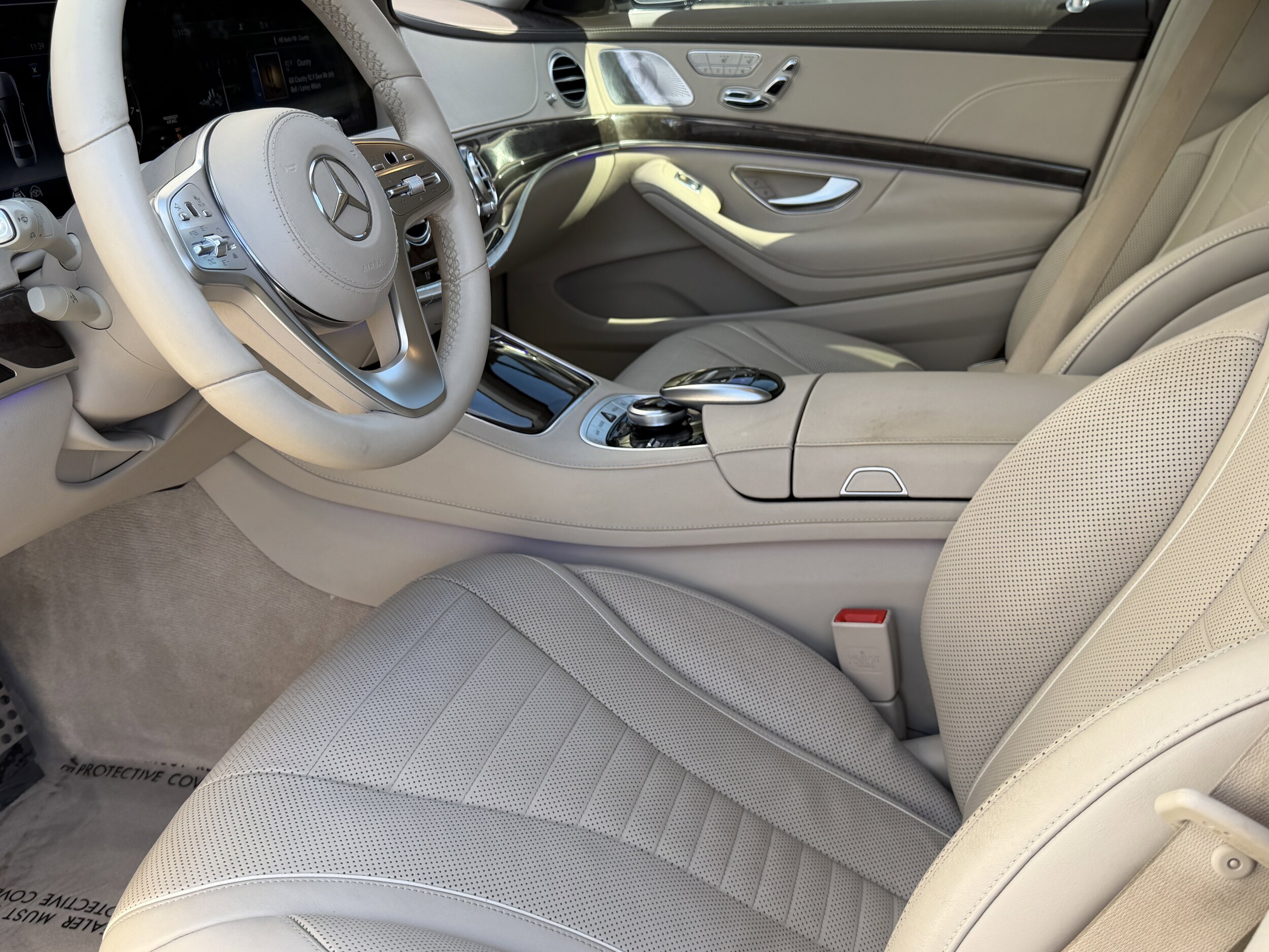 2020 Mercedes Benz S 560 photo 3