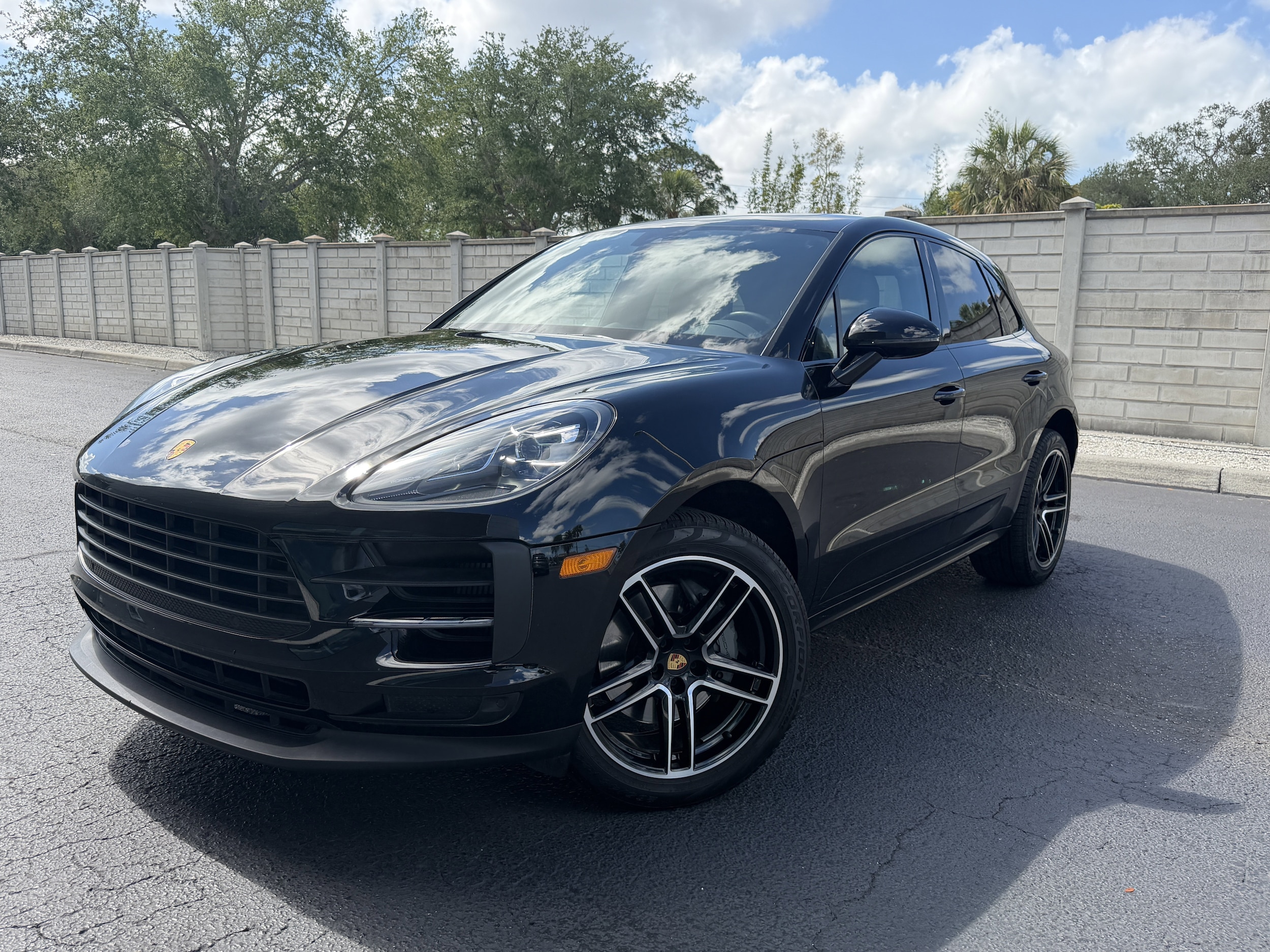2021 Porsche Macan S's photo