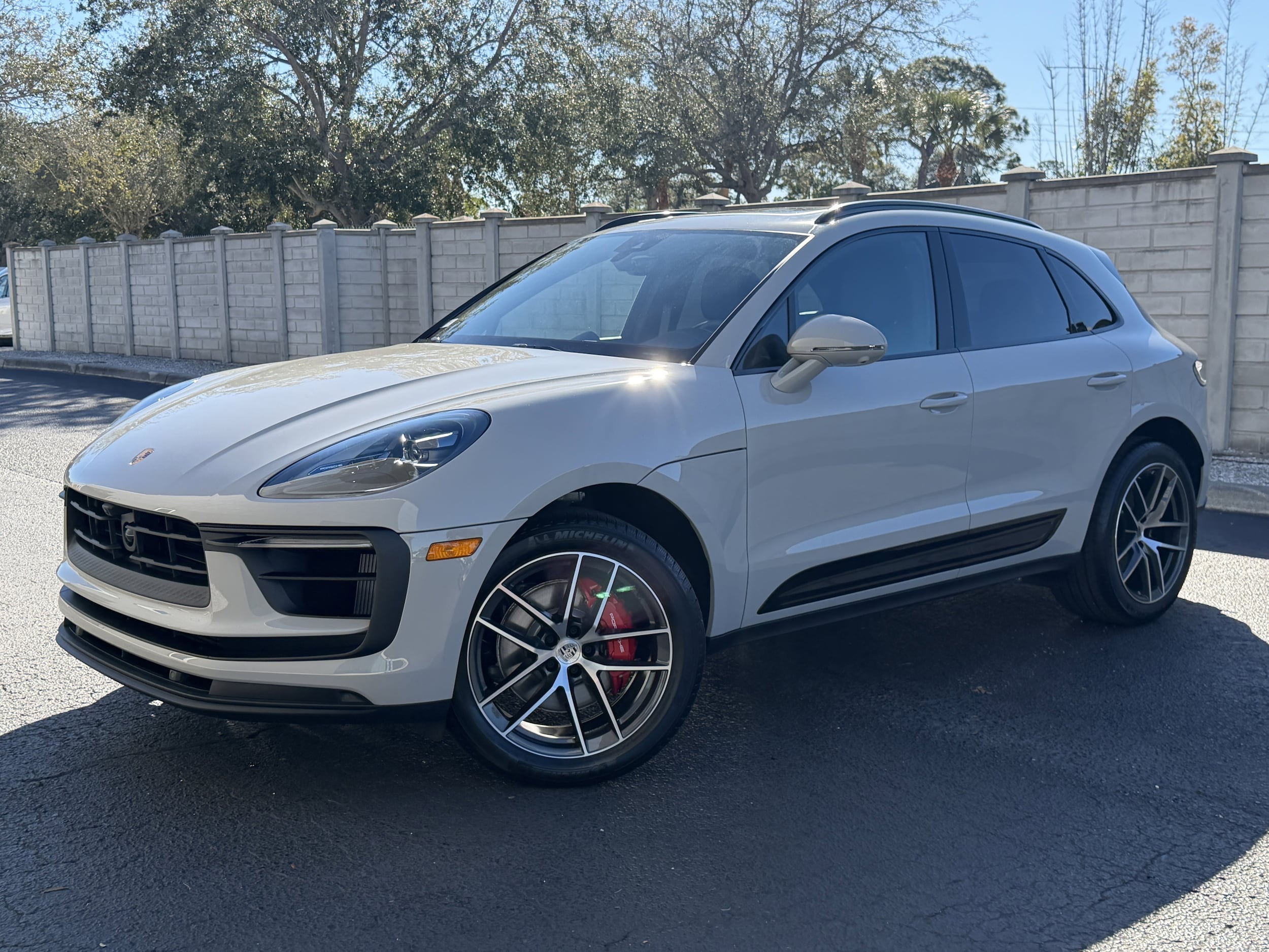 2026 Porsche Macan SUV 