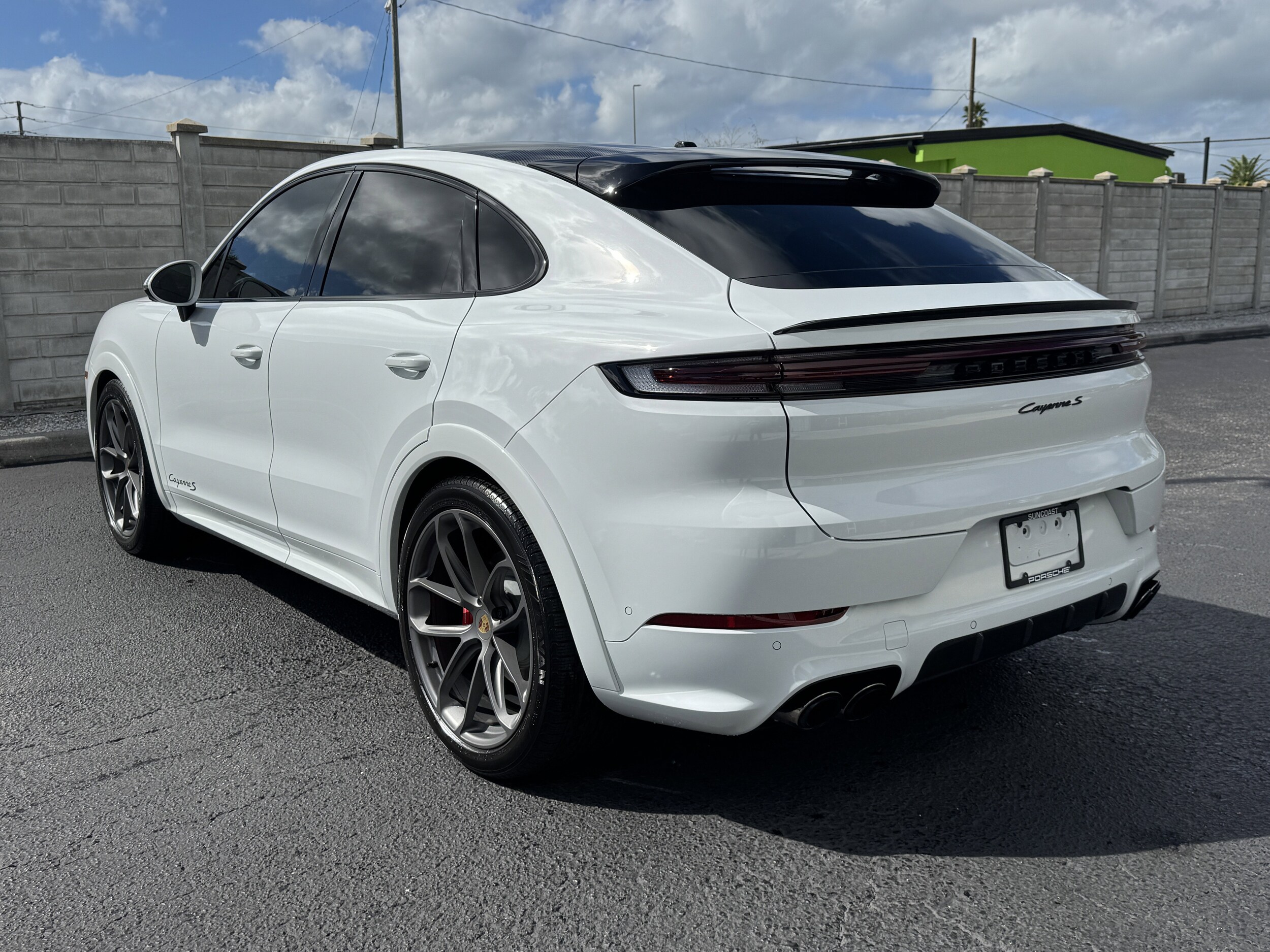 2024 Porsche Cayenne Coupe S photo 3