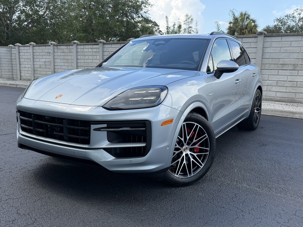 New 2026 Porsche Cayenne E-Hybrid S SUV