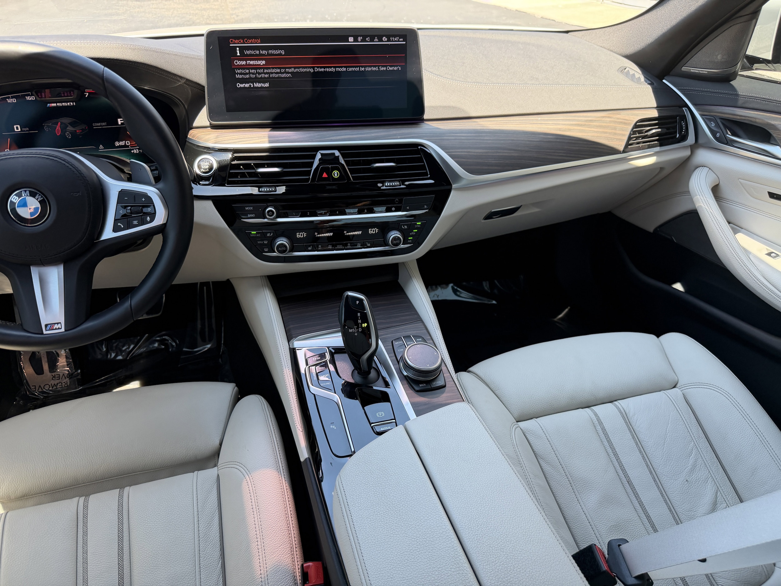 2022 BMW 5 Series M550i - Photo 19