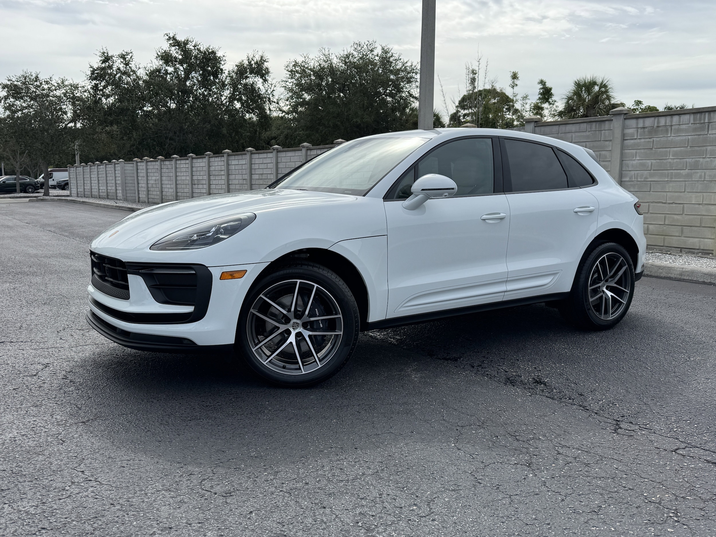 2026 Porsche Macan SUV 