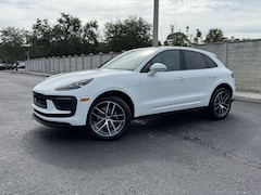 2026 Porsche Macan SUV