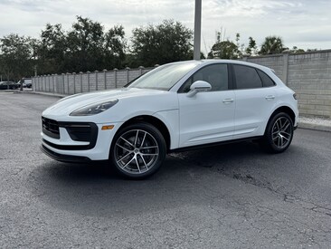 2026 Porsche Macan SUV